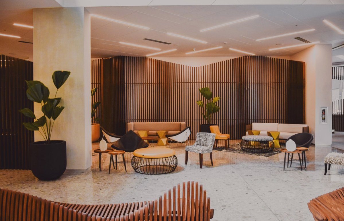 Hotel Lobby 05